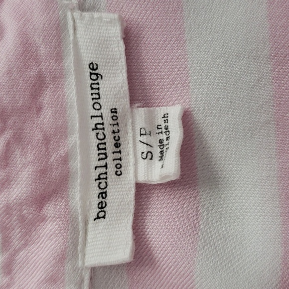 Beachlunchlounge stripped vneck button down - Picture 14 of 14